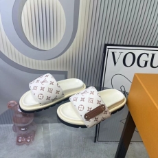 Louis Vuitton Slippers